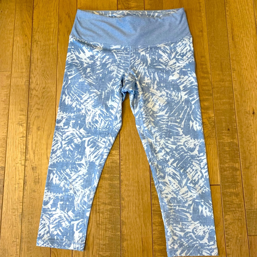Prana capri leggings. Size small.